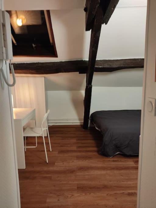 Studio Remois - Wifi/Netflix Reims Exterior foto